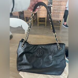 Tory Burch shoulder bag with Gold chain